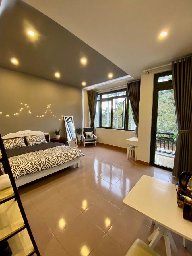 Grey House Hotel Da Lat Exterior photo