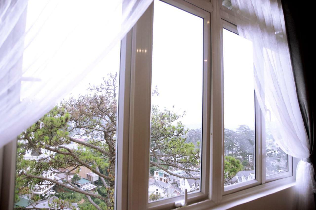 Grey House Hotel Da Lat Exterior photo