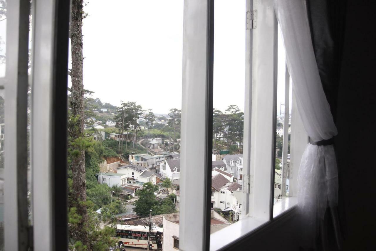 Grey House Hotel Da Lat Exterior photo